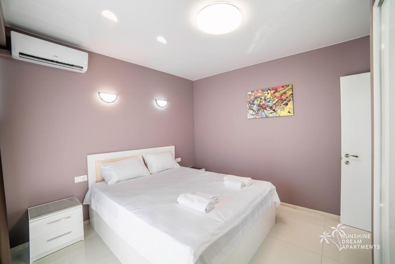 Sunshine Apartments Orbi Beach Tower Batumi Kültér fotó